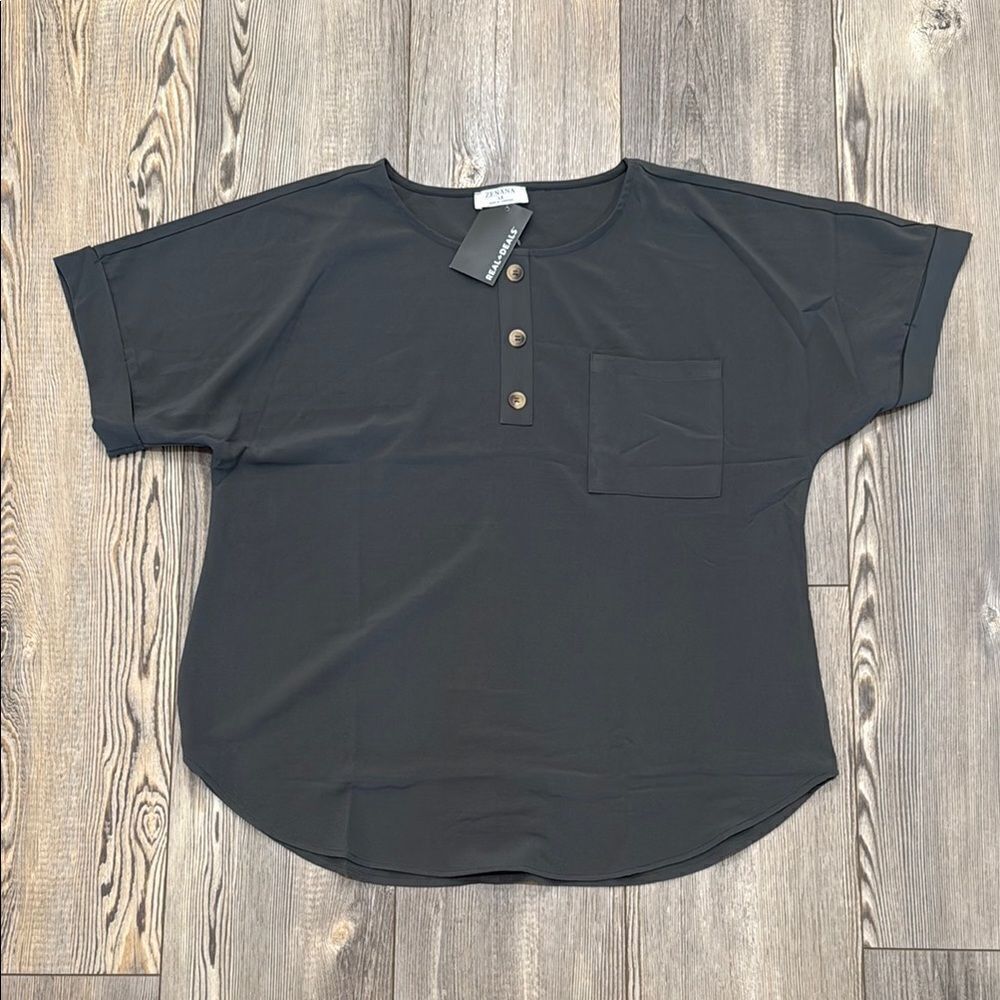Zenana Gray Top with accent buttons